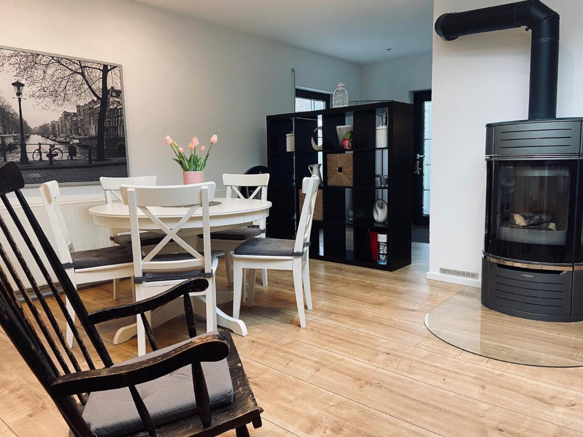 Ferienwohnung Tulpenweg Mit Kaminofen Haiger Bagian luar foto